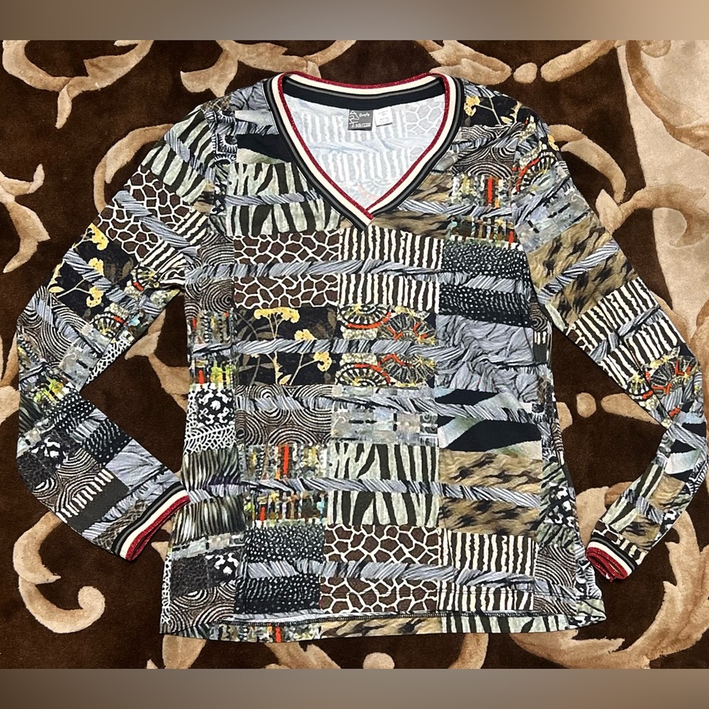 Art by dolcezza medium Patchwork Long Sleeve V-Neck Top